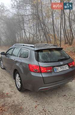 Универсал Honda Accord 2011 в 