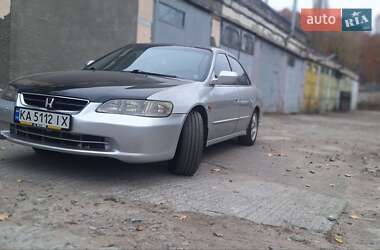 Седан Honda Accord 1999 в Киеве