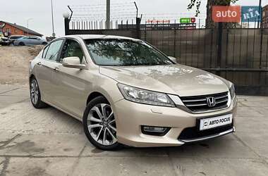 Седан Honda Accord 2013 в Києві