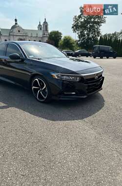 Седан Honda Accord 2019 в Чернівцях