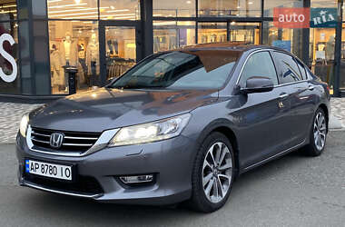 Седан Honda Accord 2013 в Києві