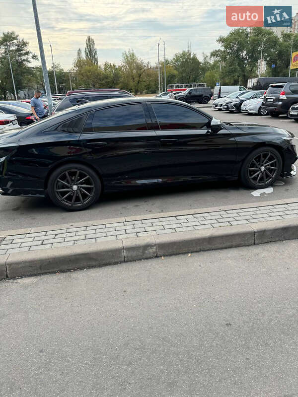 Седан Honda Accord 2019 в Києві