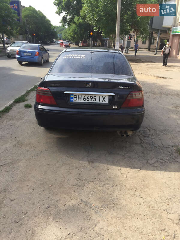 Седан Honda Accord 1999 в Львові
