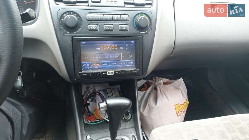 Седан Honda Accord 2001 в Києві