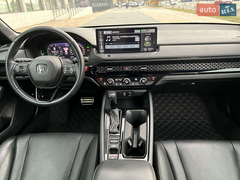 Седан Honda Accord 2023 в Києві