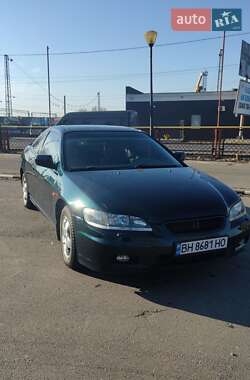 Купе Honda Accord 2001 в 