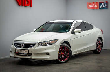 Купе Honda Accord 2011 в Киеве