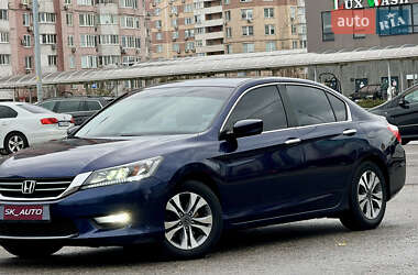 Седан Honda Accord 2014 в Киеве