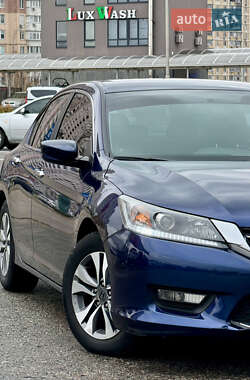 Седан Honda Accord 2014 в Киеве