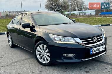 Седан Honda Accord 2013 в Києві