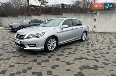 Седан Honda Accord 2013 в Ровно