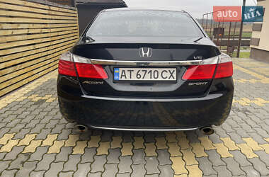 Седан Honda Accord 2015 в 
