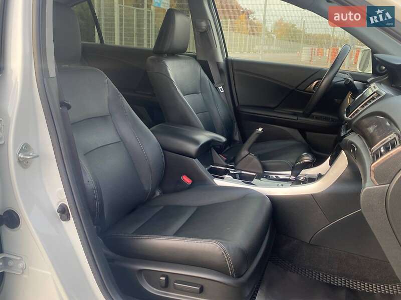 Седан Honda Accord 2017 в Львові