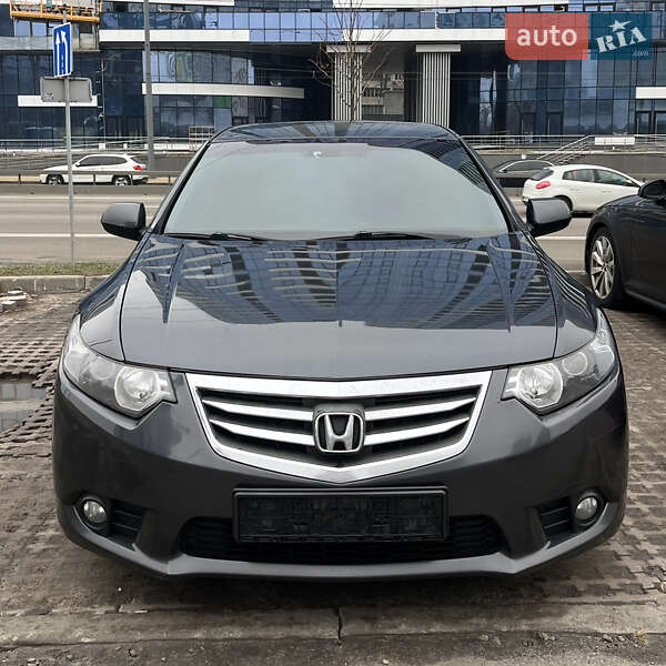 Седан Honda Accord 2011 в Києві