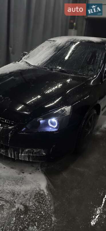 Седан Honda Accord 2006 в Киеве
