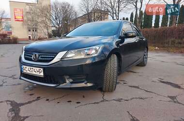 Седан Honda Accord 2014 в Луцьку