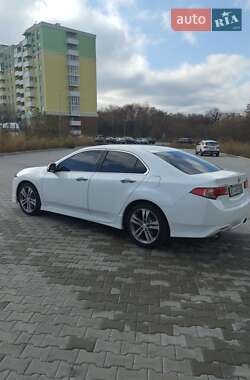 Седан Honda Accord 2012 в Полтаві