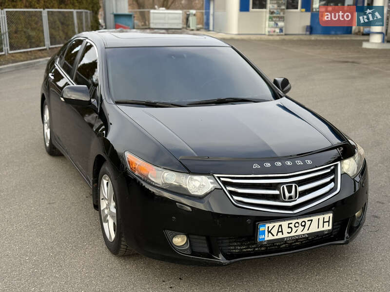 Седан Honda Accord 2008 в Смеле