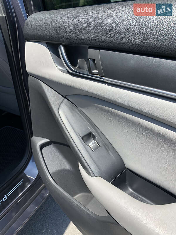 Седан Honda Accord 2018 в Запорожье