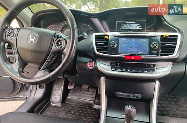 Седан Honda Accord 2013 в Кременчуці