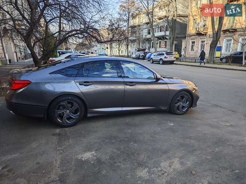 Седан Honda Accord 2017 в Одессе
