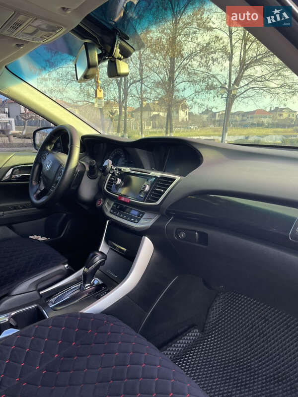 Седан Honda Accord 2013 в Одесі