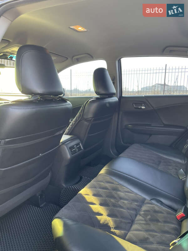 Седан Honda Accord 2013 в Одесі