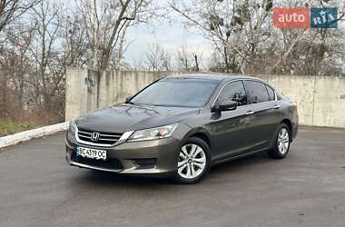 Седан Honda Accord 2014 в Киеве