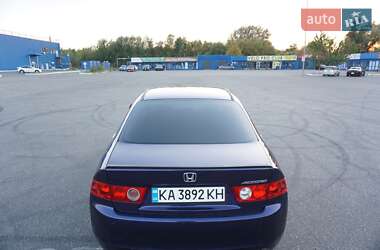 Седан Honda Accord 2004 в Киеве