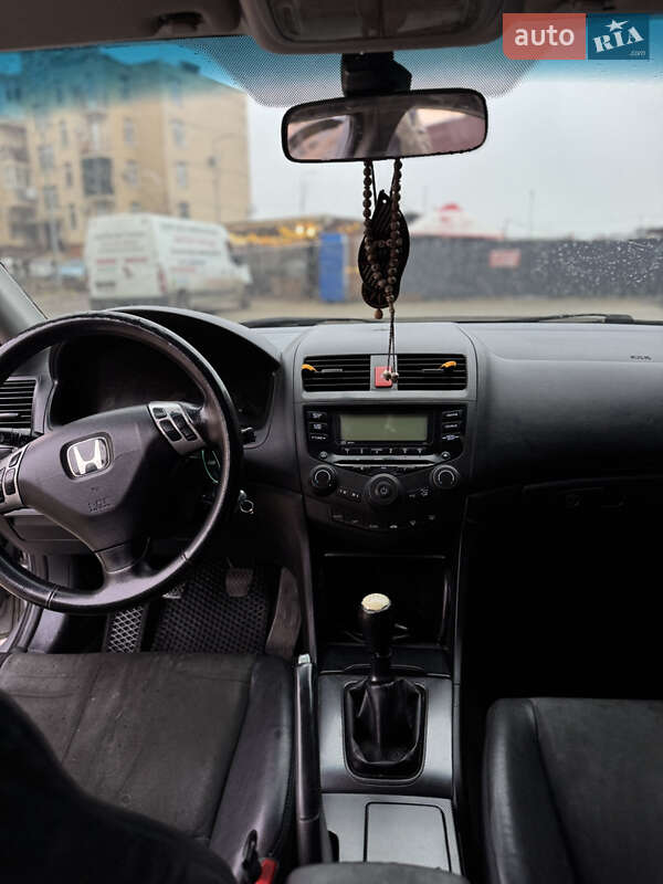 Седан Honda Accord 2004 в Одесі