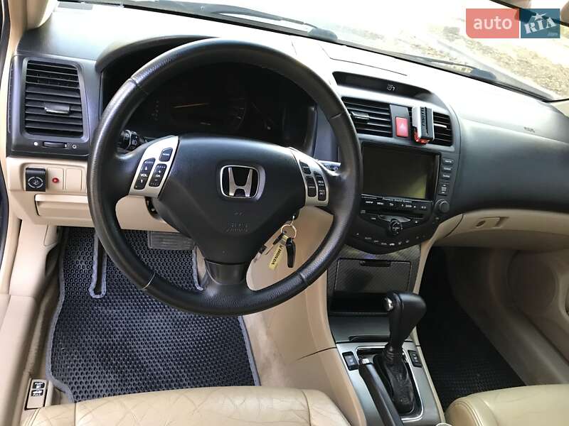Седан Honda Accord 2005 в Першотравенську