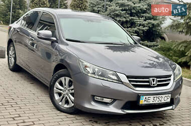 Седан Honda Accord 2013 в Дніпрі