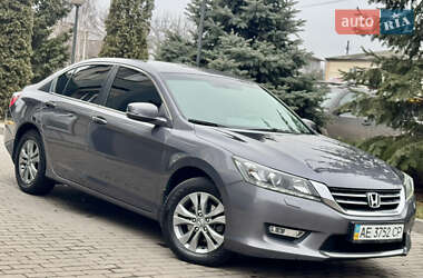 Седан Honda Accord 2013 в Дніпрі