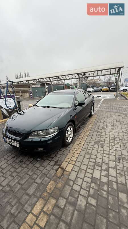 Купе Honda Accord 2001 в 