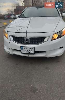 Купе Honda Accord 2010 в Києві