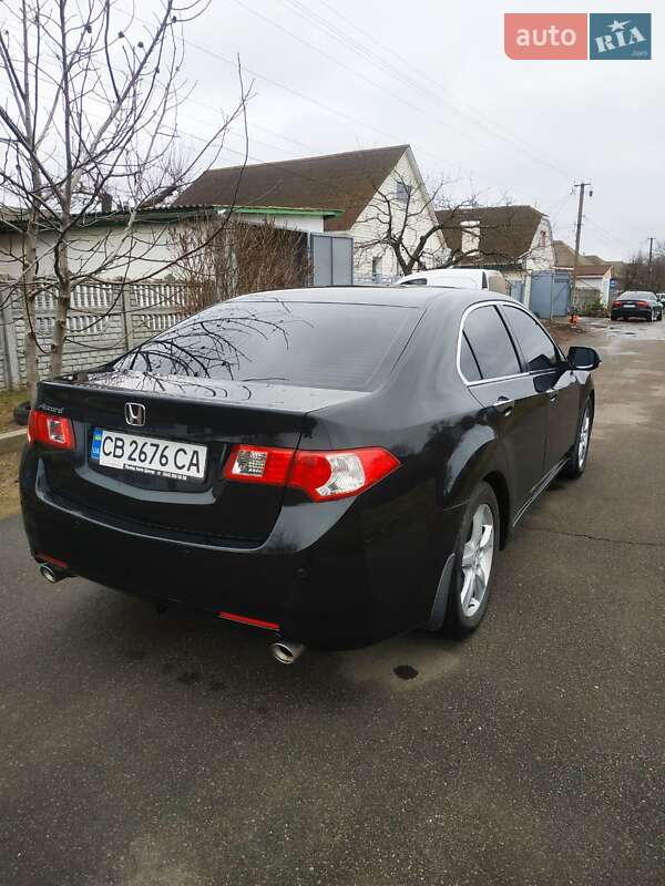 Седан Honda Accord 2010 в Варве