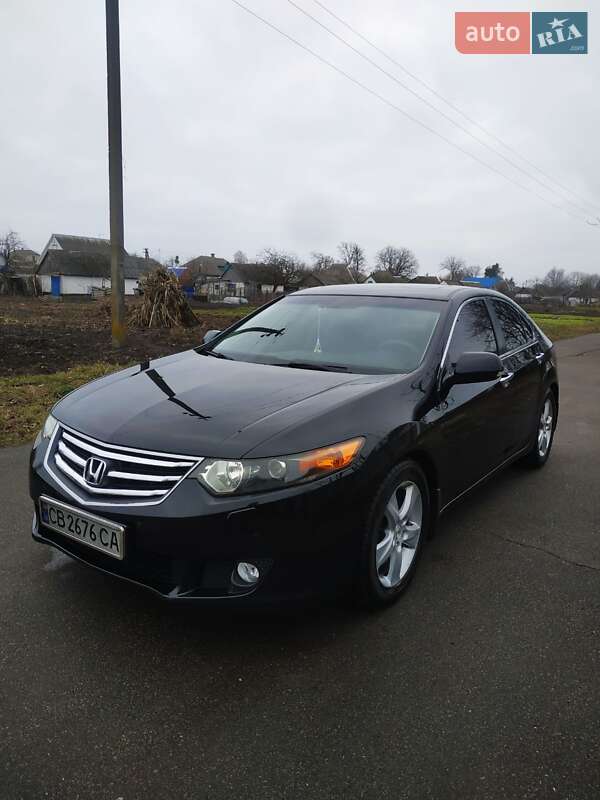 Седан Honda Accord 2010 в Варве