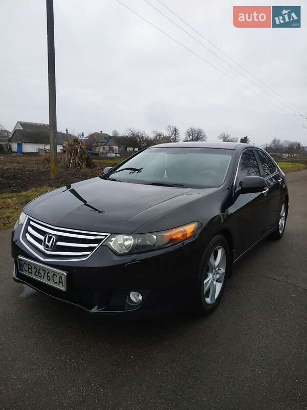 Седан Honda Accord 2010 в Варве