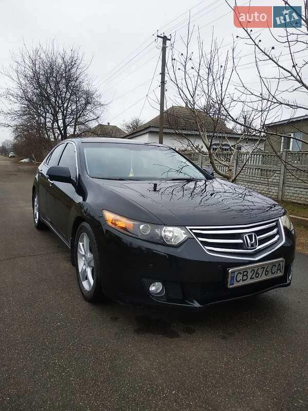 Седан Honda Accord 2010 в Варве