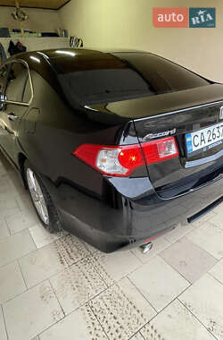 Седан Honda Accord 2010 в Умани