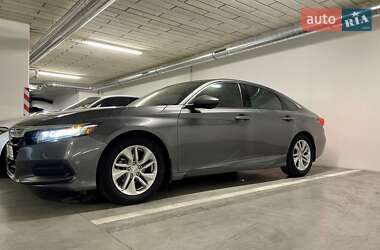 Седан Honda Accord 2018 в 