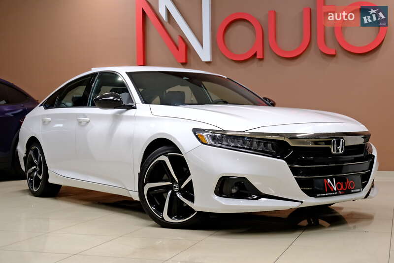 Седан Honda Accord 2023 в Одессе