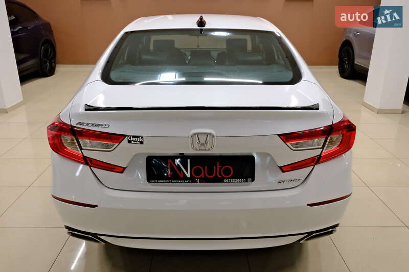 Седан Honda Accord 2023 в Одессе
