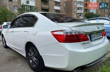 Седан Honda Accord 2013 в Києві