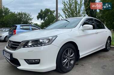 Седан Honda Accord 2013 в Києві