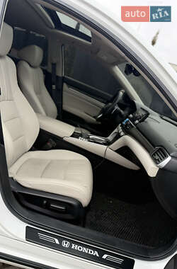 Седан Honda Accord 2021 в 