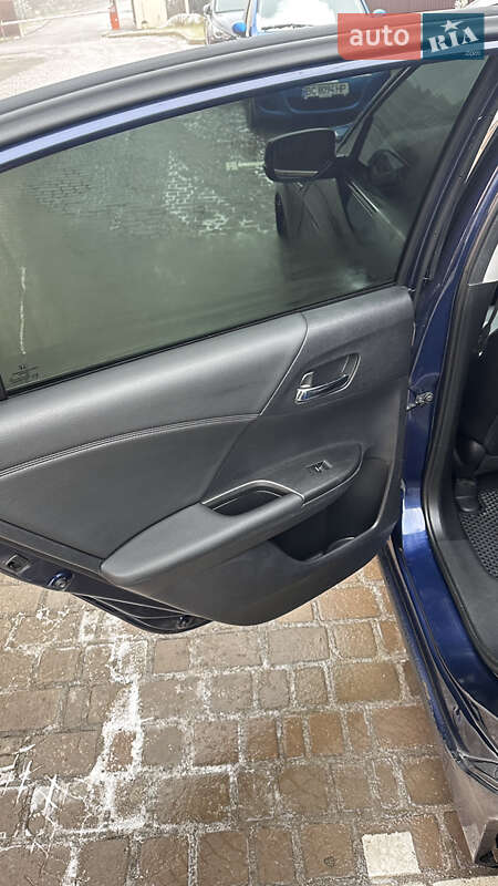 Седан Honda Accord 2015 в Львове