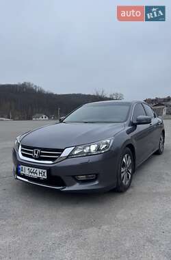 Седан Honda Accord 2013 в Обухові