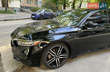 Седан Honda Accord 2019 в 
