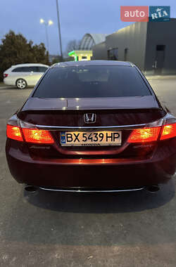 Седан Honda Accord 2013 в Каменец-Подольском